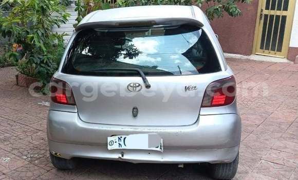 Oofamaa Toyota Vitz Other Makiinaa iti Addis–Ababa keessatti Ethiopia keessatti Oofamaa Toyota Vitz Other Makiinaa iti Addis–Ababa keessatti Ethiopia keessatti