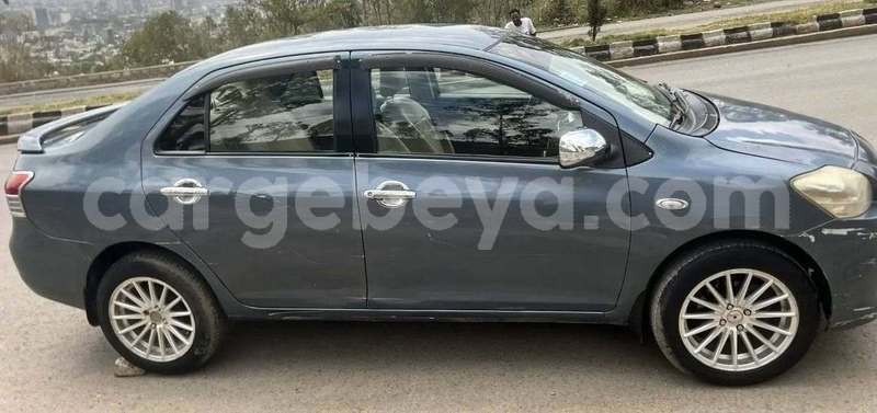 Big with watermark toyota yaris ethiopia addis ababa 13606