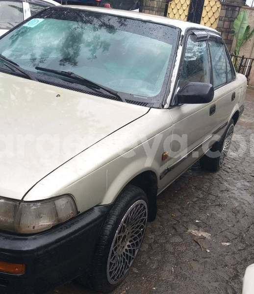 Big with watermark toyota windom ethiopia addis ababa 13608