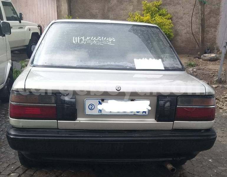 Big with watermark toyota windom ethiopia addis ababa 13608