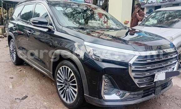 Oofamaa Jensen S-V8 Black Makiinaa iti Addis–Ababa keessatti Ethiopia keessatti Oofamaa Jensen S-V8 Black Makiinaa iti Addis–Ababa keessatti Ethiopia keessatti