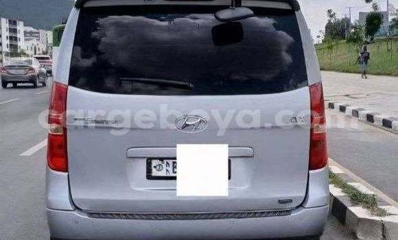 Oofamaa Hyundai Starex Other Makiinaa iti Addis ababa keessatti Africa keessatti Oofamaa Hyundai Starex Other Makiinaa iti Addis ababa keessatti Africa keessatti