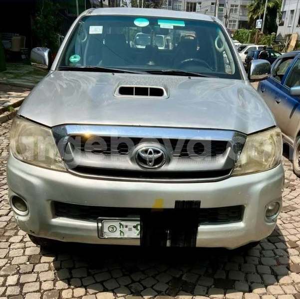 Big with watermark toyota hilux ethiopia addis ababa 13615