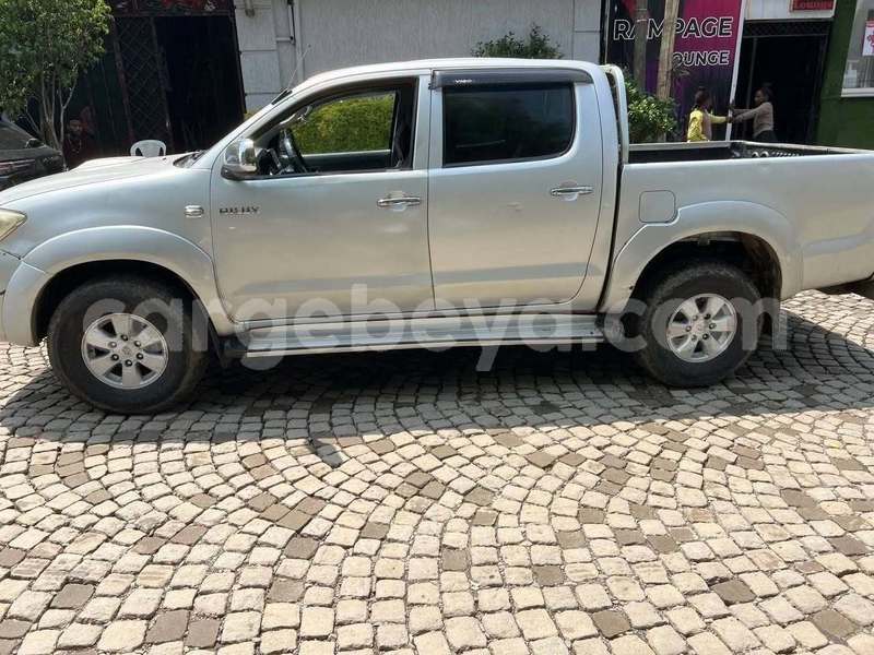 Big with watermark toyota hilux ethiopia addis ababa 13615