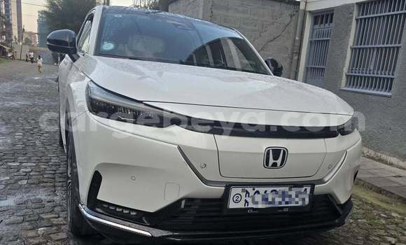 Oofamaa Honda Edix White Makiinaa iti Addis ababa keessatti Africa keessatti Oofamaa Honda Edix White Makiinaa iti Addis ababa keessatti Africa keessatti