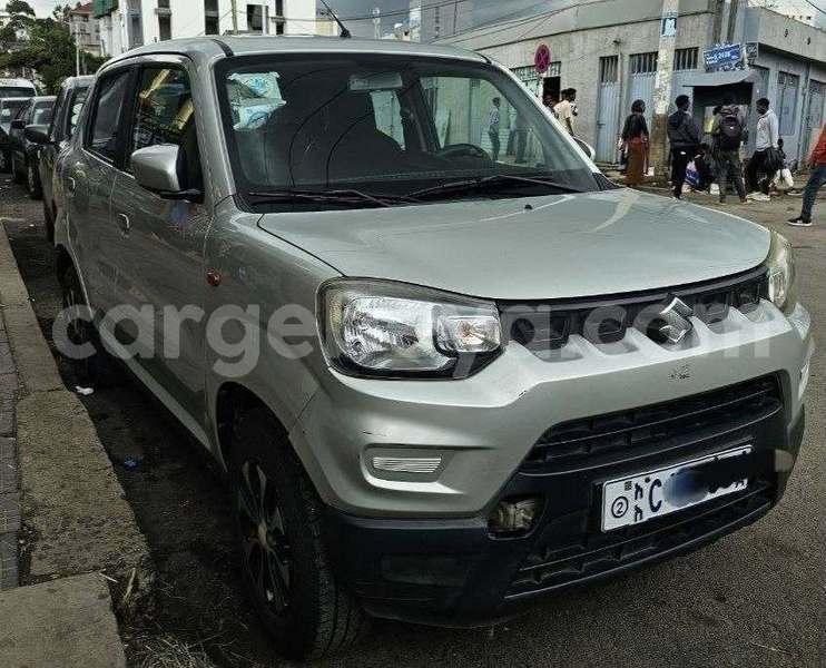 Big with watermark suzuki spacia africa addis ababa 13620