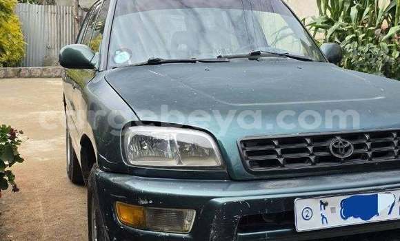 Oofamaa Toyota RAV4 Other Makiinaa iti Addis ababa keessatti Africa keessatti Oofamaa Toyota RAV4 Other Makiinaa iti Addis ababa keessatti Africa keessatti