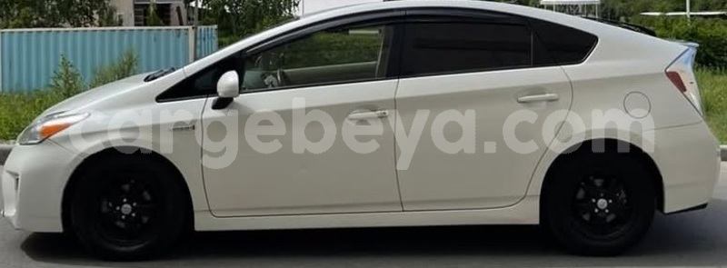 Big with watermark toyota prius africa addis ababa 13649