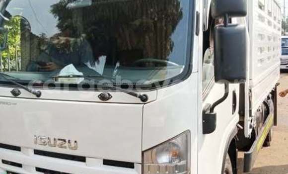 Buy Used Isuzu Axiom Other Car in Addis–Ababa in Ethiopia Buy Used Isuzu Axiom Other Car in Addis–Ababa in Ethiopia