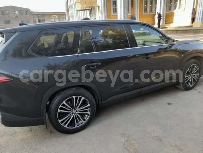 Big with watermark toyota highlander africa addis ababa 13708