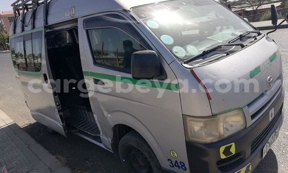 Buy Used Toyota Hiace Silver Car in Addis–Ababa in Ethiopia Buy Used Toyota Hiace Silver Car in Addis–Ababa in Ethiopia
