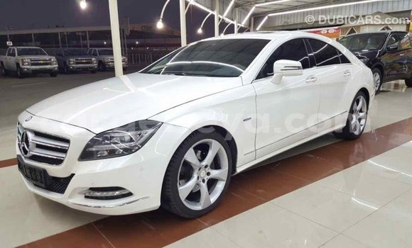 Buy Import Mercedes-Benz 190 (W201) White Car in Import - Dubai in Ethiopia Buy Import Mercedes-Benz 190 (W201) White Car in Import - Dubai in Ethiopia