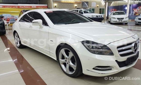 Buy Import Mercedes-Benz 190 (W201) White Car in Import - Dubai in Ethiopia Buy Import Mercedes-Benz 190 (W201) White Car in Import - Dubai in Ethiopia