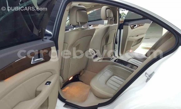 Buy Import Mercedes-Benz 190 (W201) White Car in Import - Dubai in Ethiopia Buy Import Mercedes-Benz 190 (W201) White Car in Import - Dubai in Ethiopia