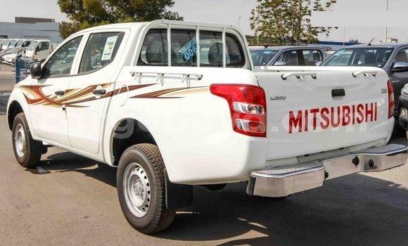Buy Import Mitsubishi L200 White Car in Import - Dubai in Ethiopia Buy Import Mitsubishi L200 White Car in Import - Dubai in Ethiopia