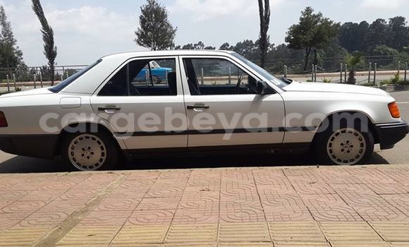 Buy Used Mercedes-Benz 200 Black Car in Addis–Ababa in Ethiopia