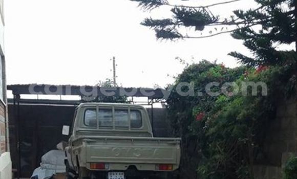 Buy Used Toyota Hilux Black Car in Addis–Ababa in Ethiopia Buy Used Toyota Hilux Black Car in Addis–Ababa in Ethiopia