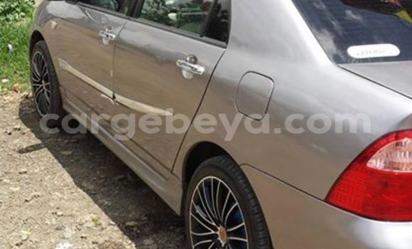 Oofamaa Toyota Corolla Black Makiinaa iti Addis–Ababa keessatti Ethiopia keessatti Oofamaa Toyota Corolla Black Makiinaa iti Addis–Ababa keessatti Ethiopia keessatti